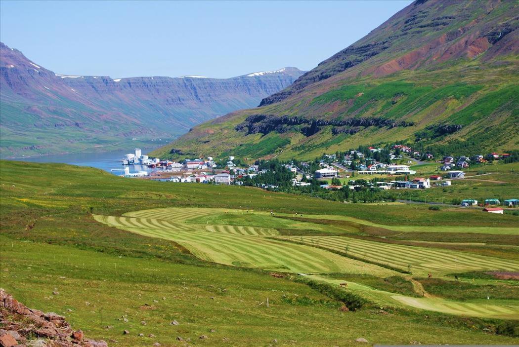 Ferienwohnung Nylenda Seyðisfjörður Exterior foto